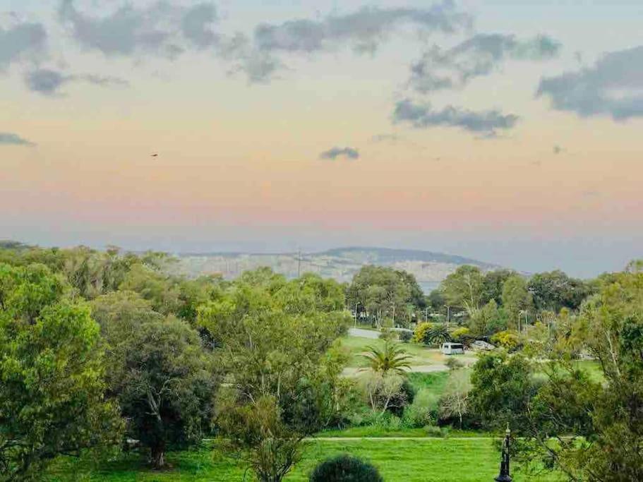 Luxury 3 Bedroom Panoramic Views In Hotspot With Fibre Optic Wifi And Netflix Tânger Exterior foto